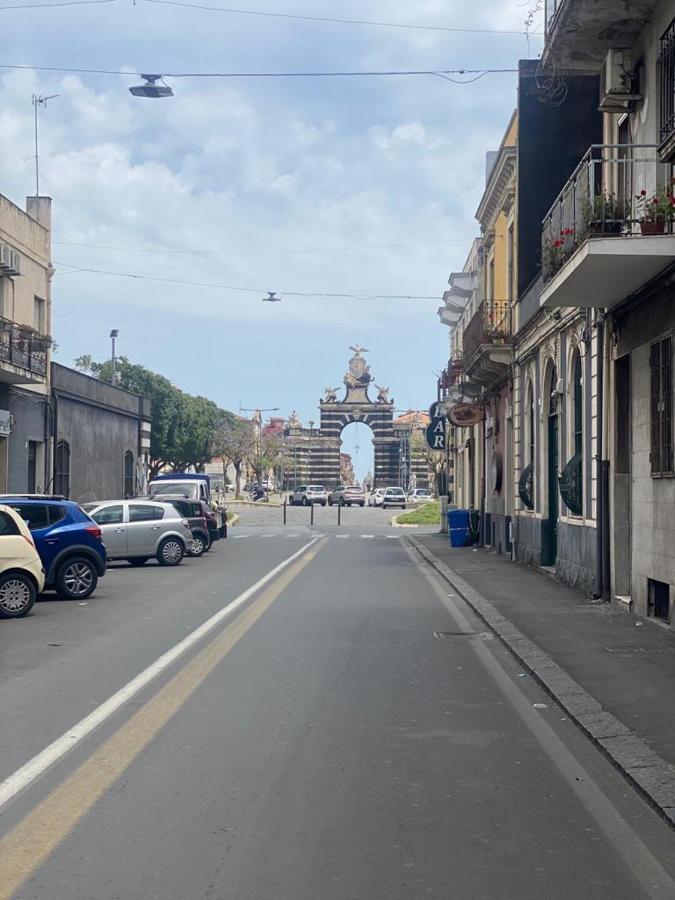 Tiziano'S Home Catania Kültér fotó